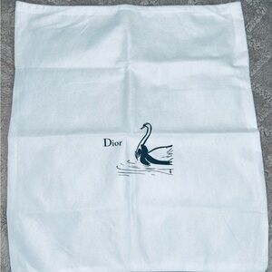 New Dust Bag- Dior White ~ with Black Swan Motif 🤍